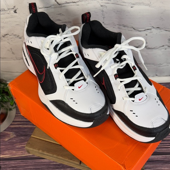 Nike Air Monarch IV Men's White, Black, and Red Training Shoes NIB - Picture 10 of 10